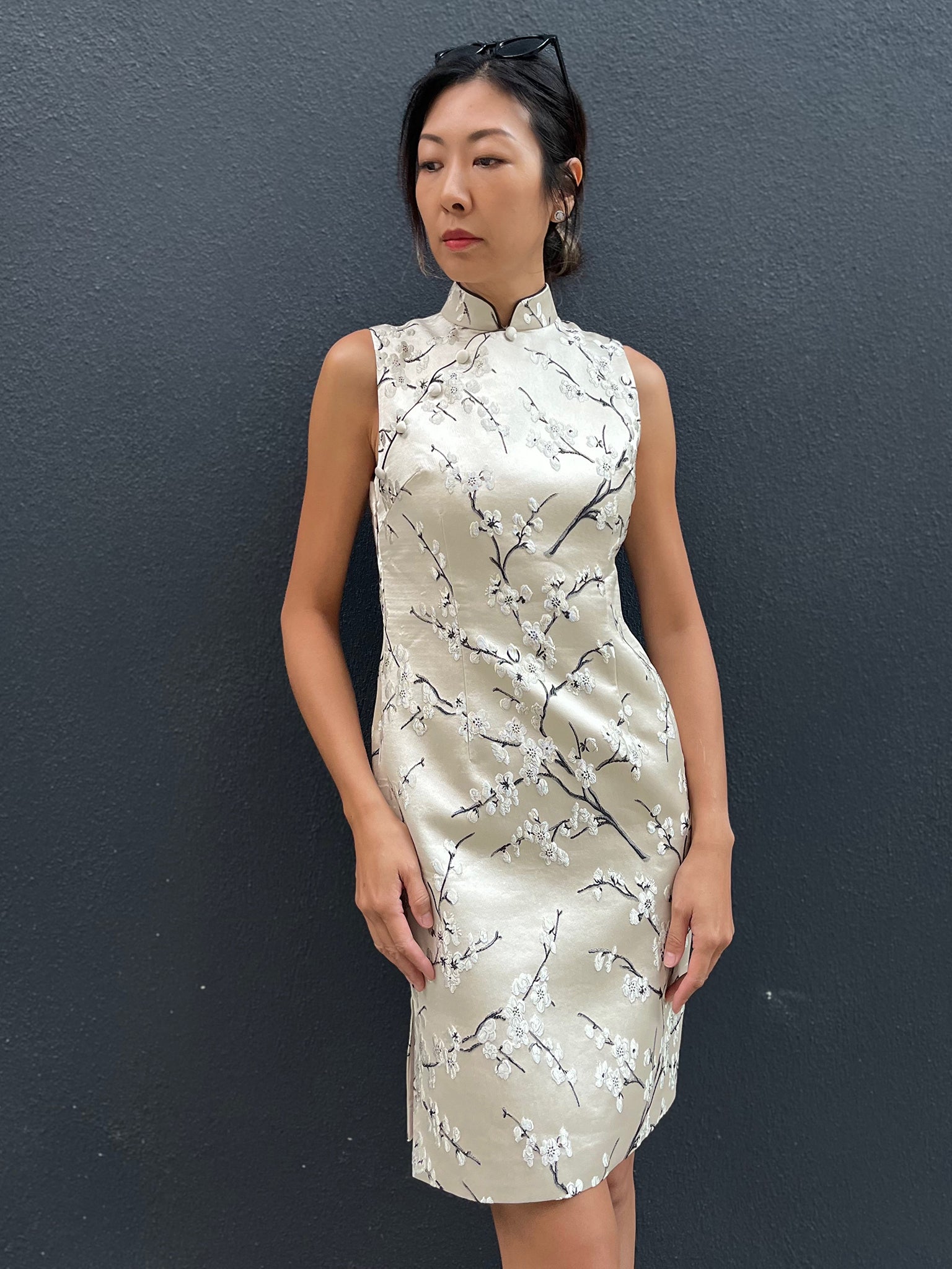 Yi-ming PAMELA梅花織錦無袖長衫 (杏色)