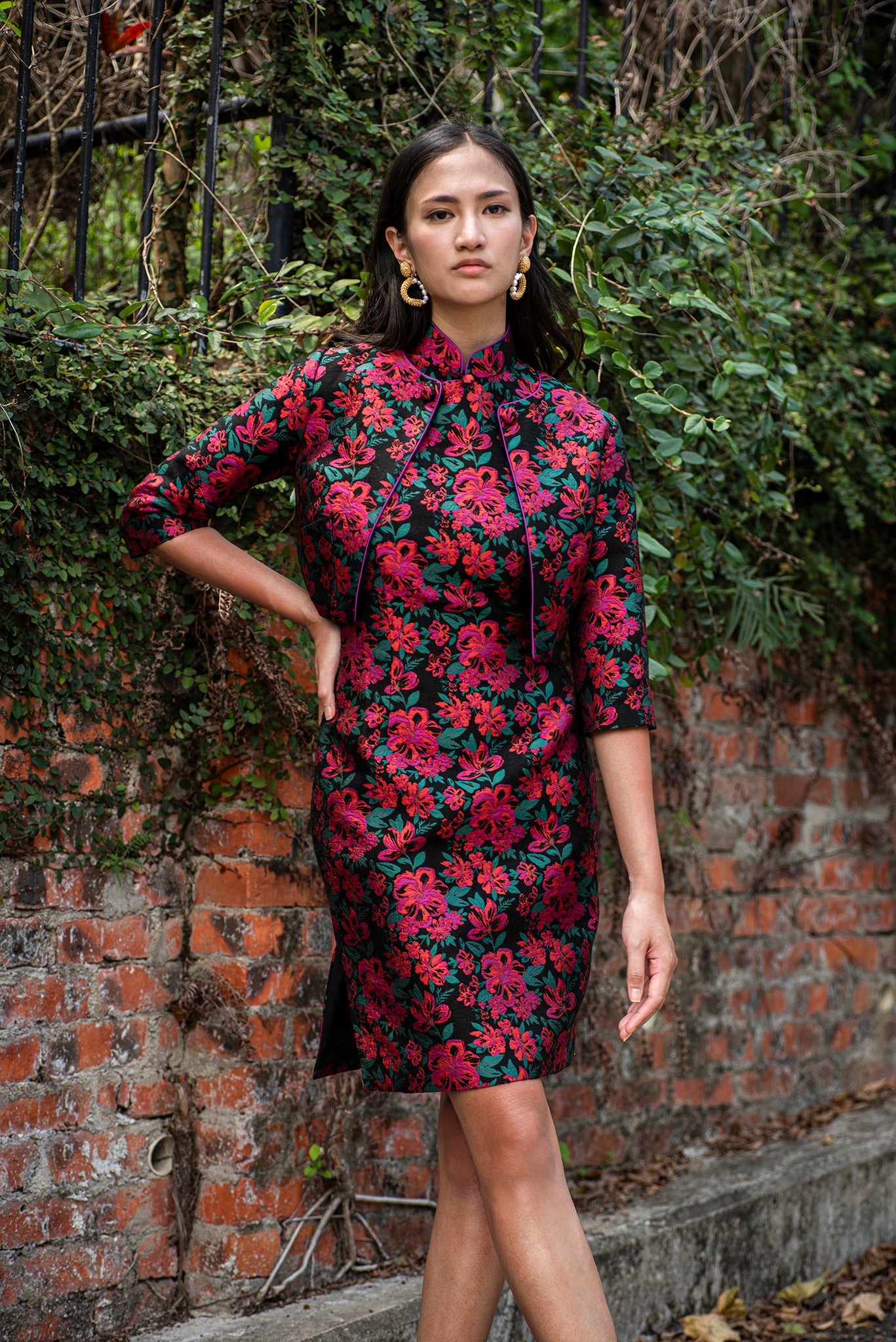 PAMELA Floral Brocade Sleeveless Cheongsam (Magenta)