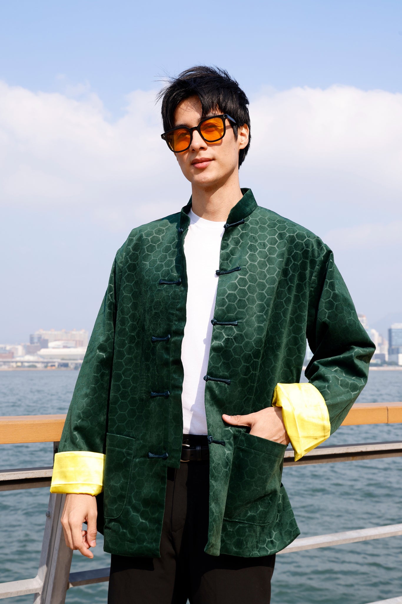 Yi-ming PERRY 中性蜂巢紋絨面功夫外套 (軍綠色)