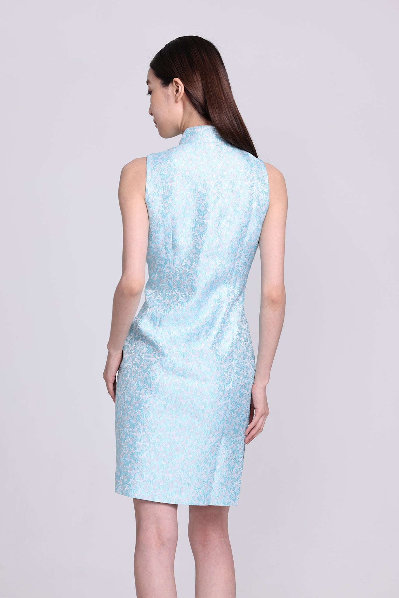PAMELA Daisy Brocade Sleeveless Cheongsam (Baby Blue)