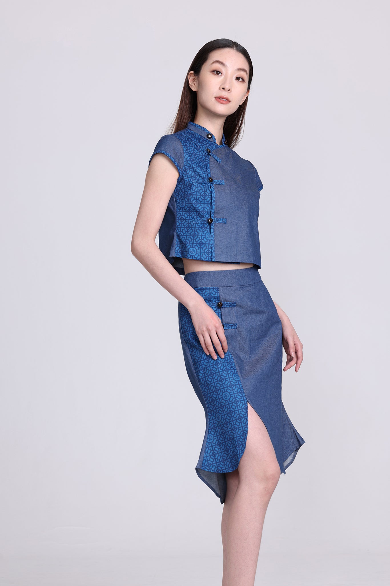 Yi-ming NELLA 牛仔短上衣(海軍藍色)