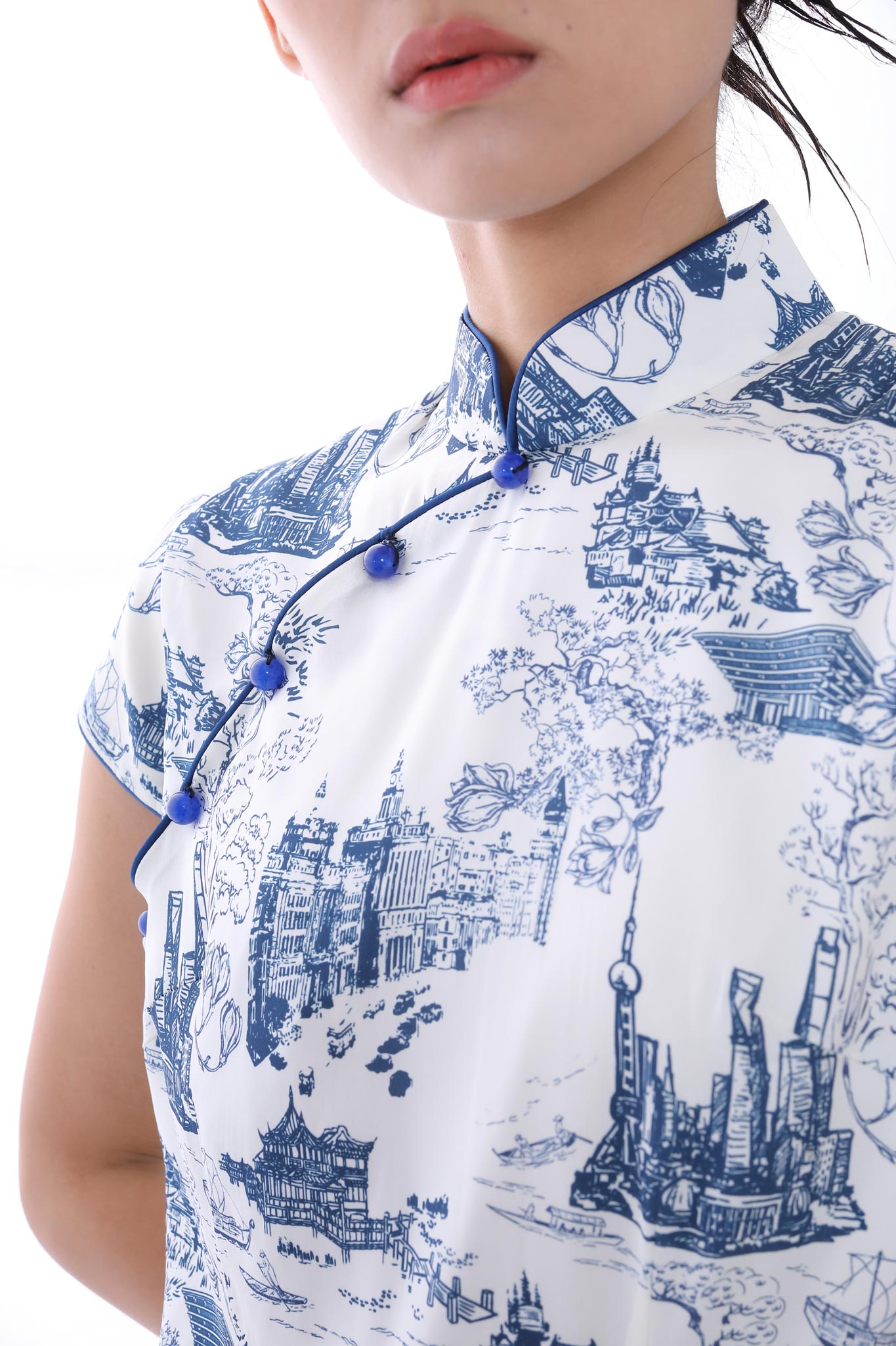 MARCIA上海印花真絲旗袍(白/ 海軍藍)
