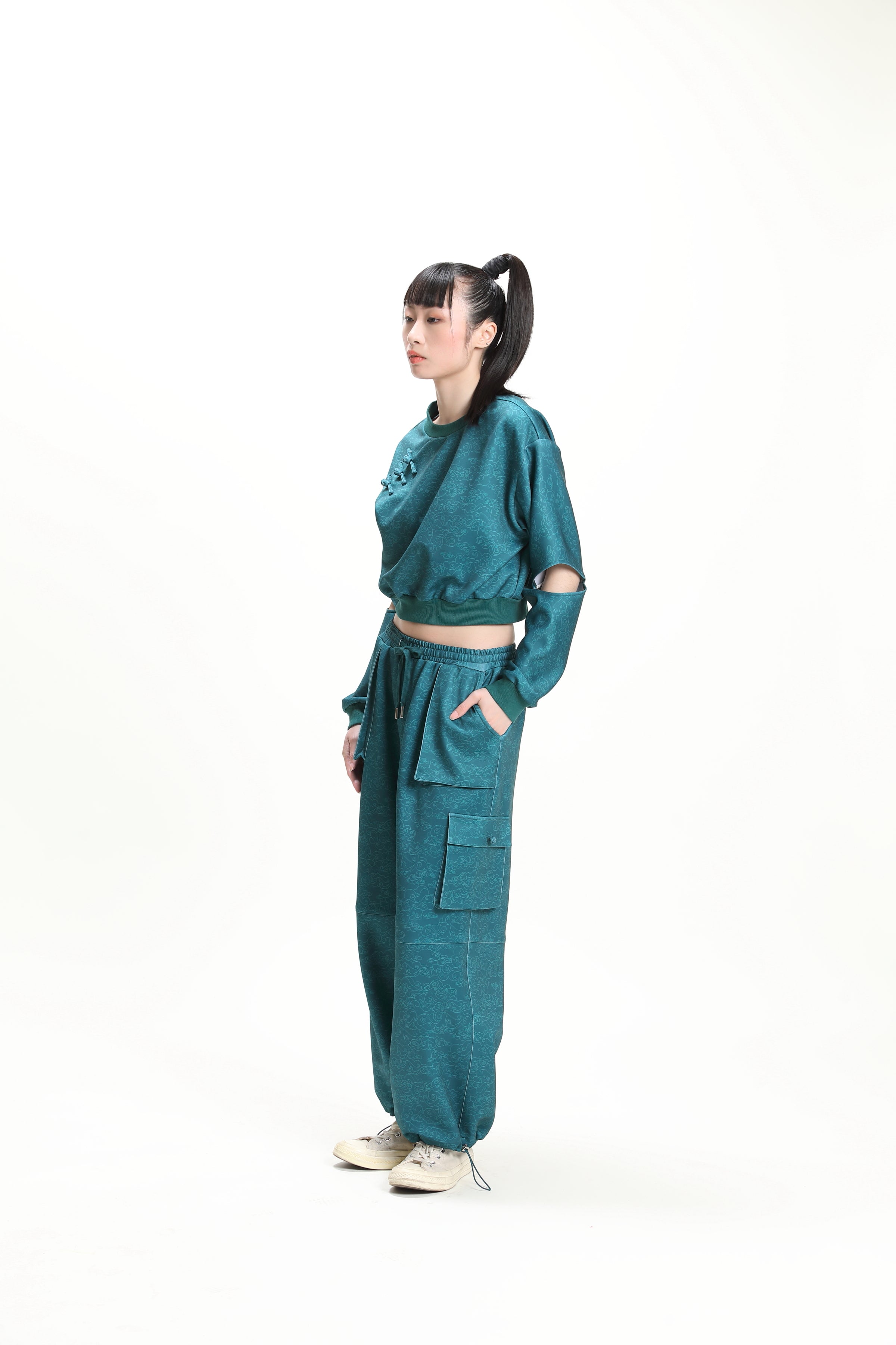 ANNIE Cutout Sleeve Cropped Top (Aqua)