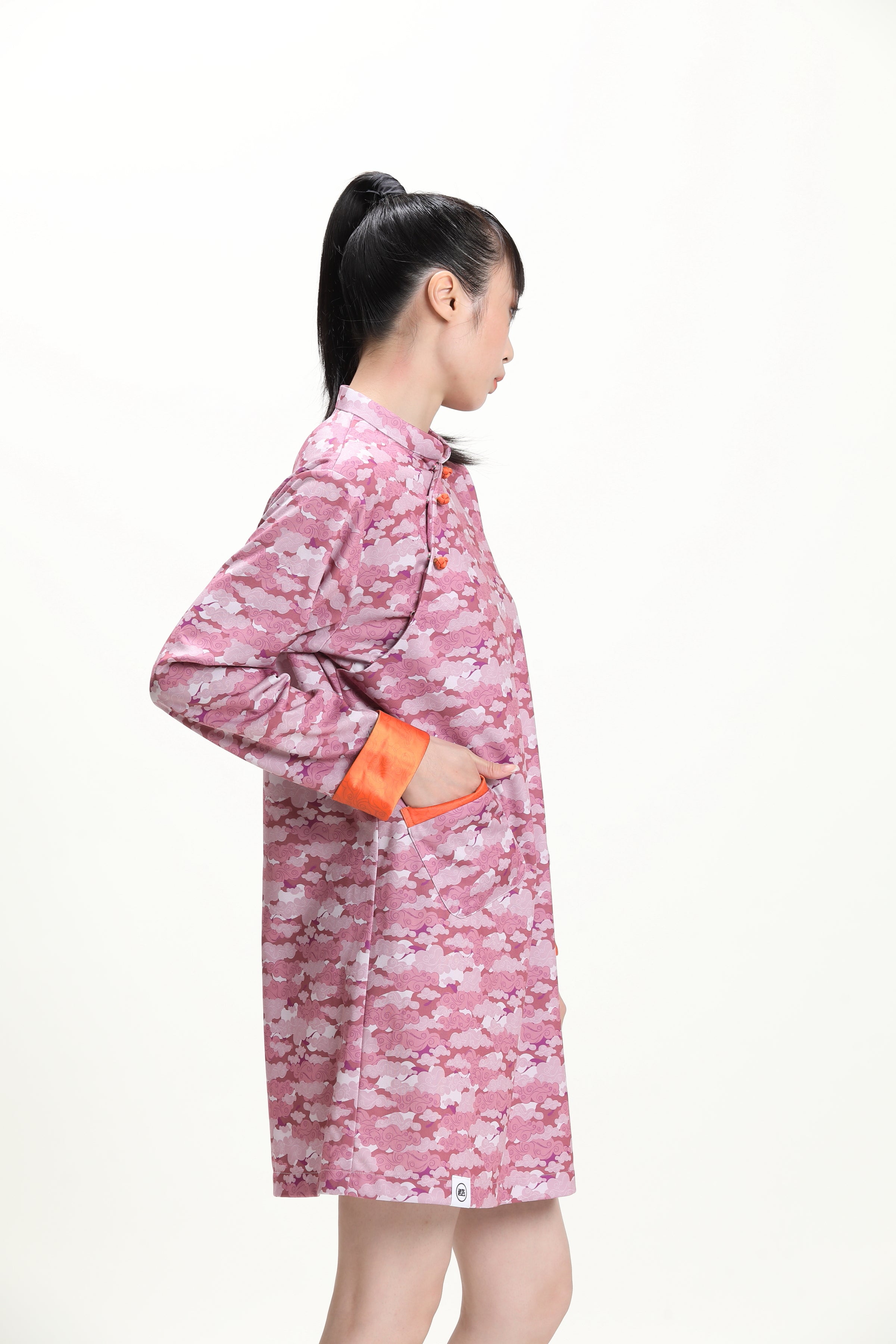 ADELE Long Sleeve Loose Cheongsam (Pink)