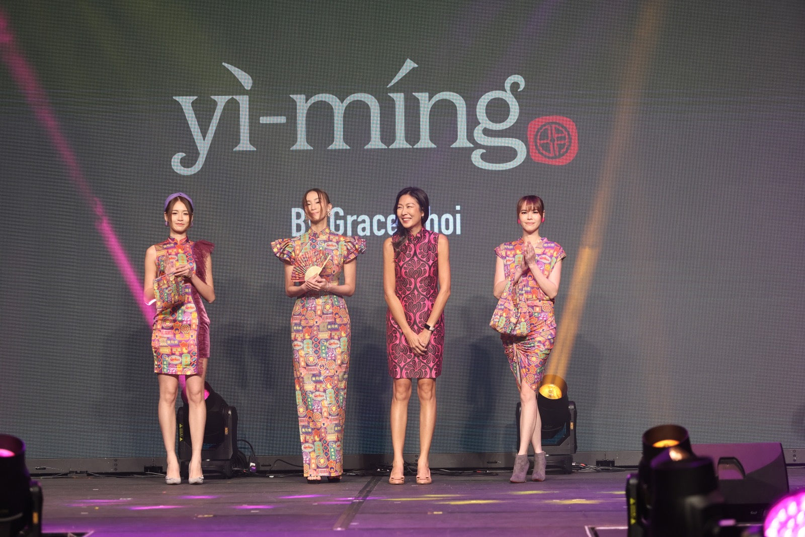 「國慶慶祝活動——華藝雲裳 千人華服賀國慶」| Yi-Ming is honored to be part of the “Celebration of National Day – A Thousand Youths in Chinese Costumes“