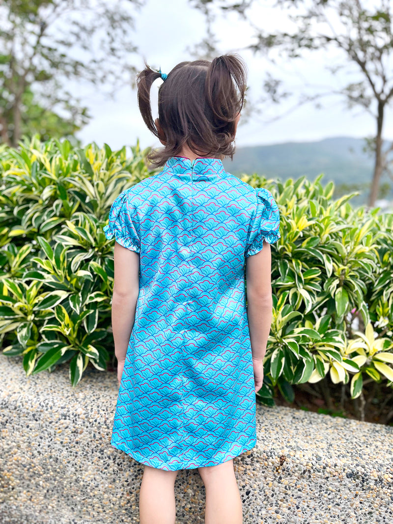 YI-ming 女童 POPPY原創扇形印花色丁長衫 (湖水綠色)