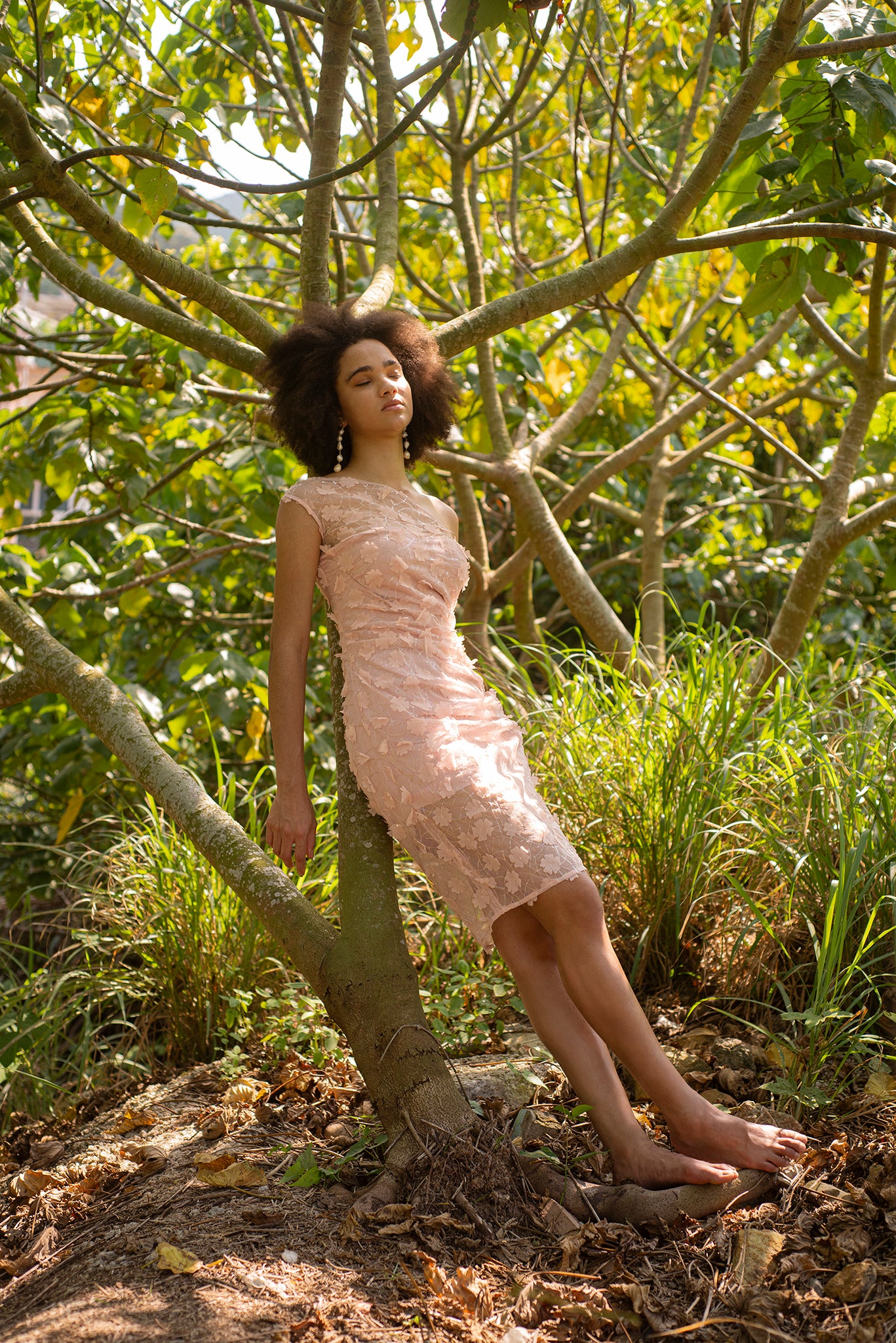 BEIGE LACE ONE SHOULDER DRESS