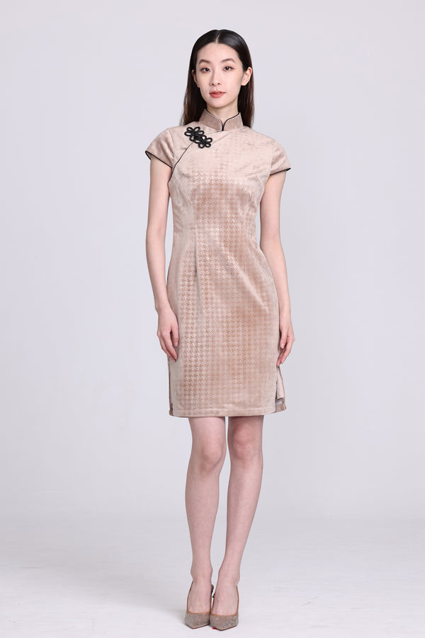 POLLY Houndstooth Velvet Cheongsam (Camel)