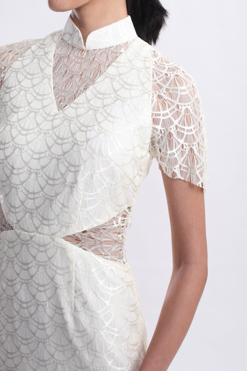IVORY LACE SHORT SLEEVES QIPAO WITH SEE-THROUGH WAIST